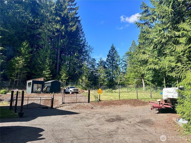 141 E Ellinor Peak Place, Belfair, WA 98528