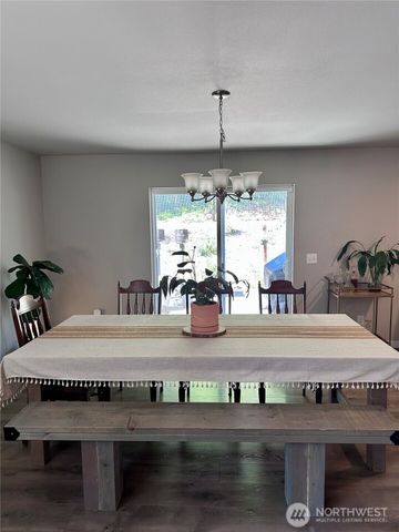 141 E Ellinor Peak Place, Belfair, WA 98528