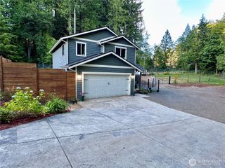141 E Ellinor Peak Place, Belfair, WA 98528