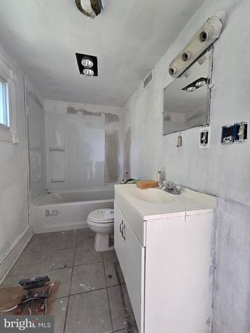 1520 W ST SE, Washington, DC 20020