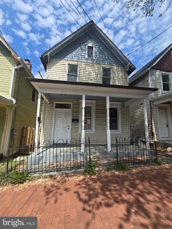 1520 W ST SE, Washington, DC 20020