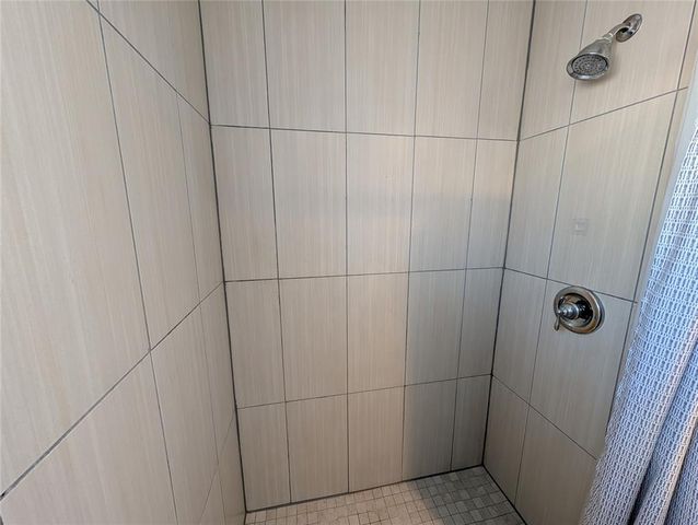 709 Briarcrest Drive, Midwest City, OK 73110
