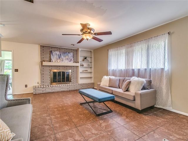 709 Briarcrest Drive, Midwest City, OK 73110