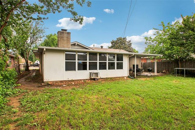 709 Briarcrest Drive, Midwest City, OK 73110