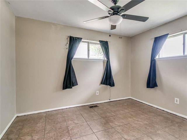 709 Briarcrest Drive, Midwest City, OK 73110