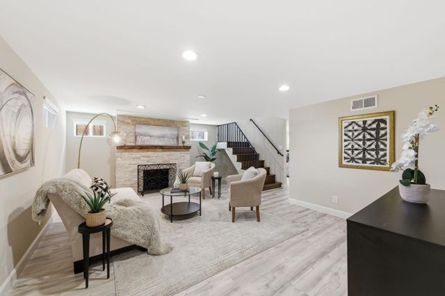 948 Alameda, San Carlos, CA 94070