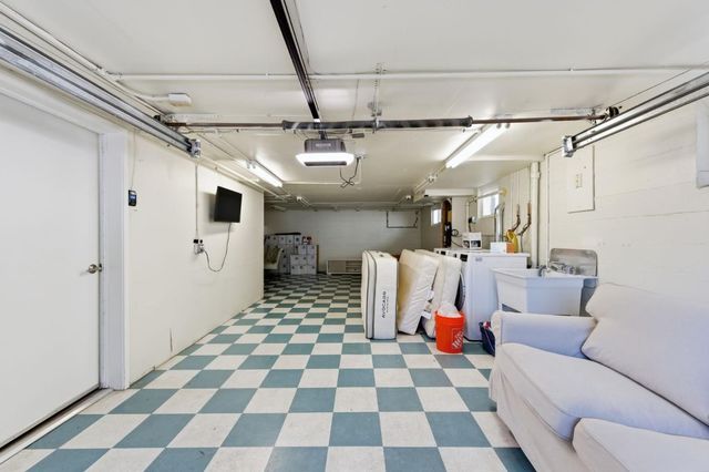 948 Alameda, San Carlos, CA 94070