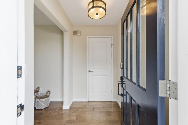 948 Alameda, San Carlos, CA 94070