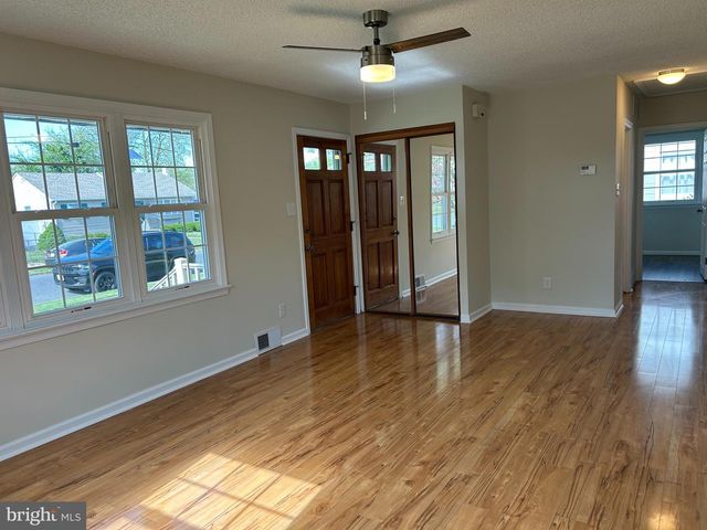 114 PHILLIPS AVE, Magnolia, NJ 08049