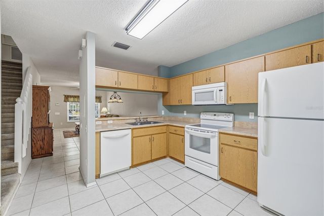 5913 BAYSIDE KEY DRIVE, Tampa, FL 33615