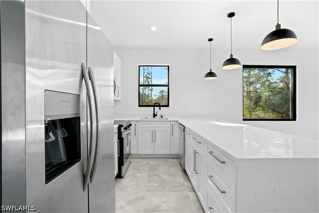 1122 Craft ST E, Lehigh Acres, FL 33974