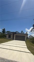 1122 Craft ST E, Lehigh Acres, FL 33974