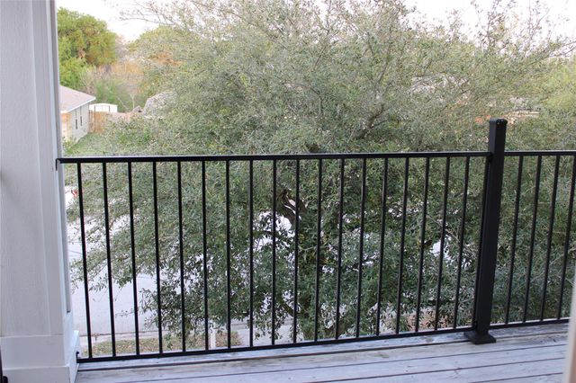 18354 Basket Flower BND, Elgin, TX 78621
