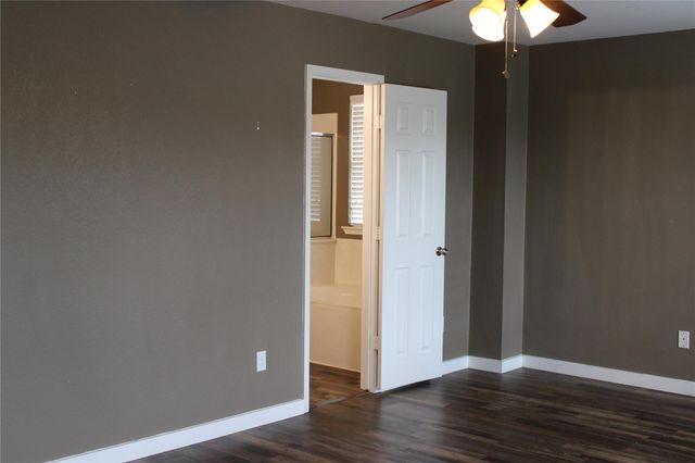 18354 Basket Flower BND, Elgin, TX 78621