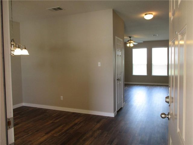 18354 Basket Flower BND, Elgin, TX 78621