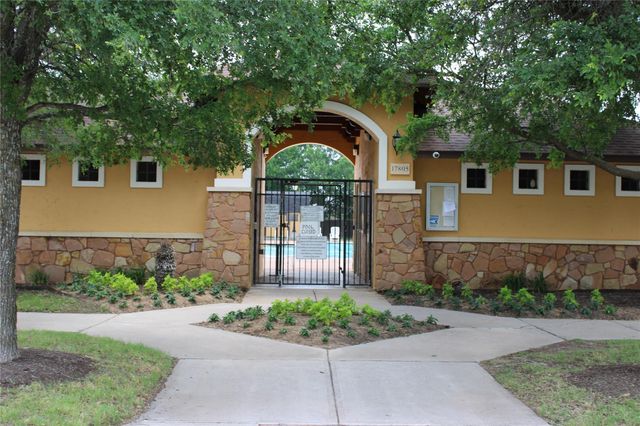 18354 Basket Flower BND, Elgin, TX 78621