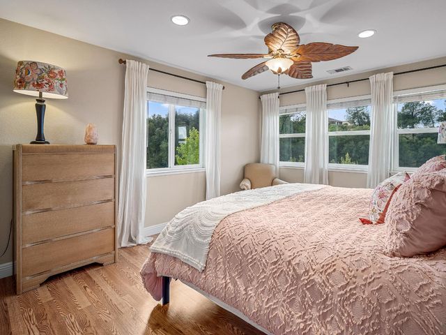 3140 Ridgeline Dr, Rescue, CA 95672