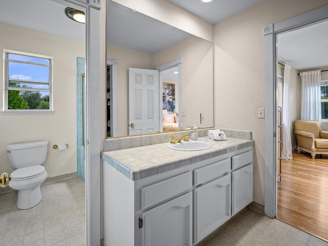 3140 Ridgeline Dr, Rescue, CA 95672