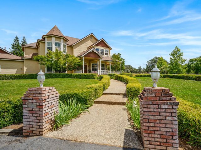 3140 Ridgeline Dr, Rescue, CA 95672