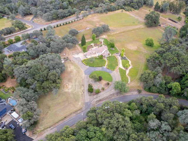 3140 Ridgeline Dr, Rescue, CA 95672