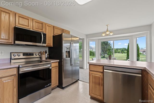 8249 Clocktower Court, Romulus, MI 48174