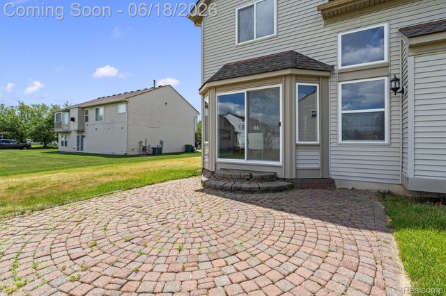 8249 Clocktower Court, Romulus, MI 48174