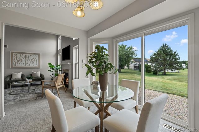 8249 Clocktower Court, Romulus, MI 48174