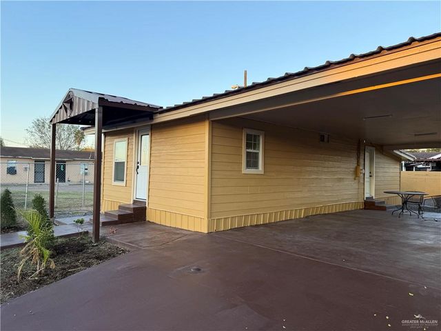 302 N Madrigal Street, Roma, TX 78584