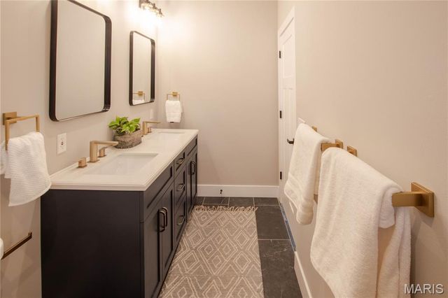 2859 Ohio Avenue, St Louis, MO 63118