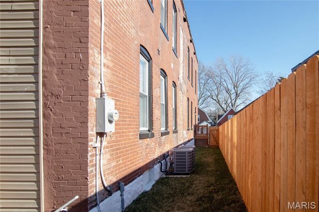 2859 Ohio Avenue, St Louis, MO 63118