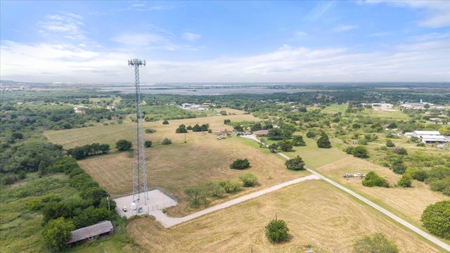 3748 Old Fort Worth Road, Midlothian, TX 76065