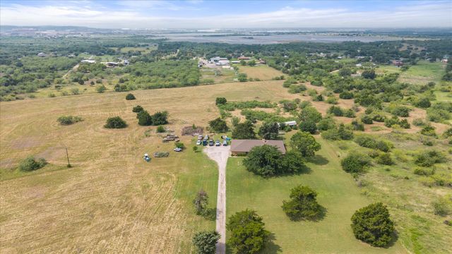 3748 Old Fort Worth Road, Midlothian, TX 76065