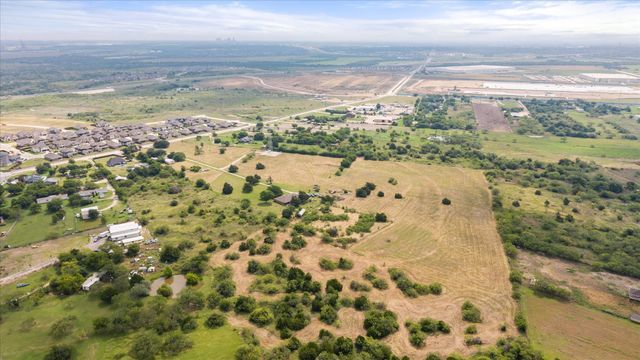 3748 Old Fort Worth Road, Midlothian, TX 76065