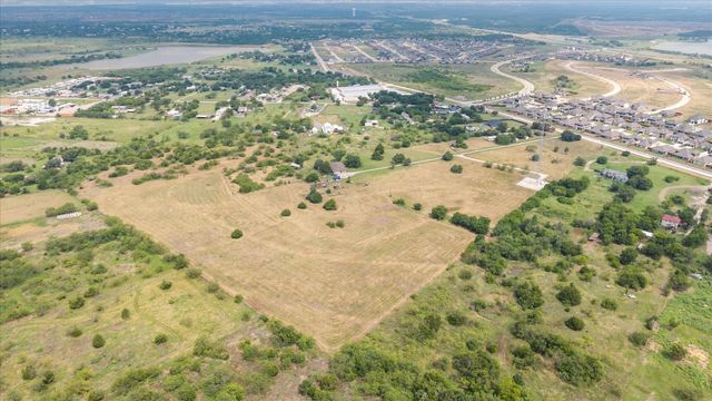 3748 Old Fort Worth Road, Midlothian, TX 76065