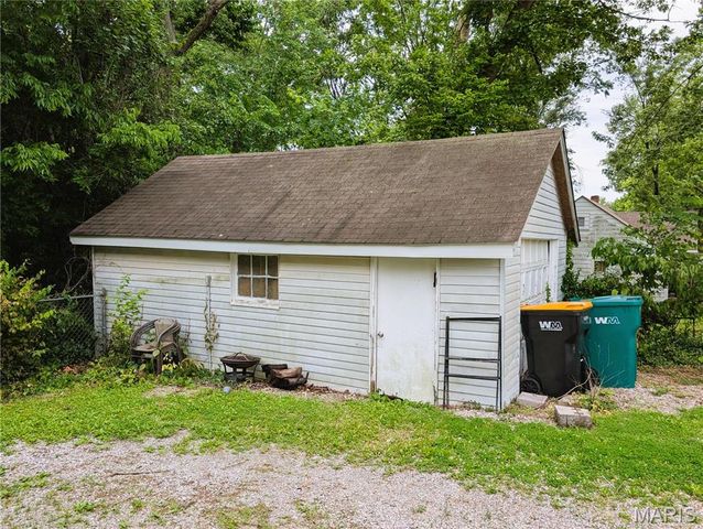 29 Superior Drive, Belleville, IL 62223