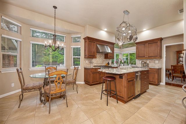 10111 Cavalletti Dr, Sacramento, CA 95829