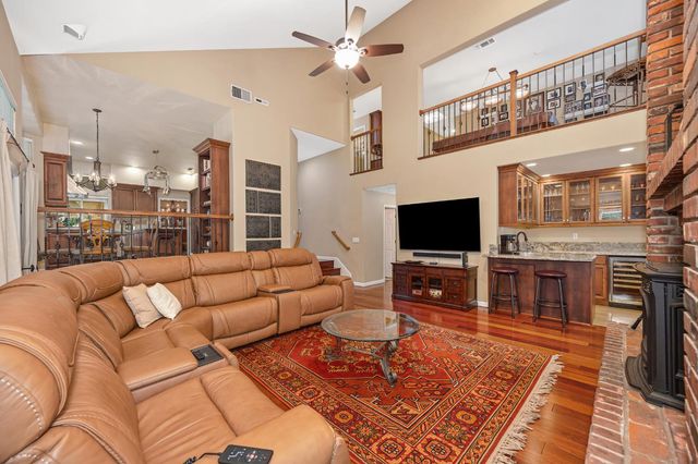 10111 Cavalletti Dr, Sacramento, CA 95829