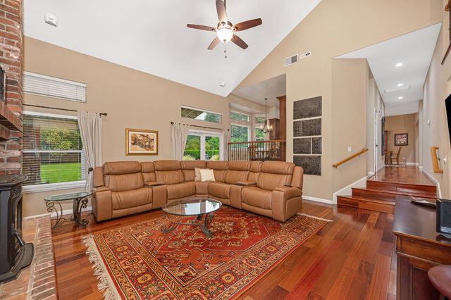 10111 Cavalletti Dr, Sacramento, CA 95829