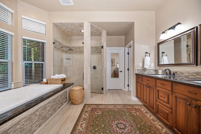 10111 Cavalletti Dr, Sacramento, CA 95829