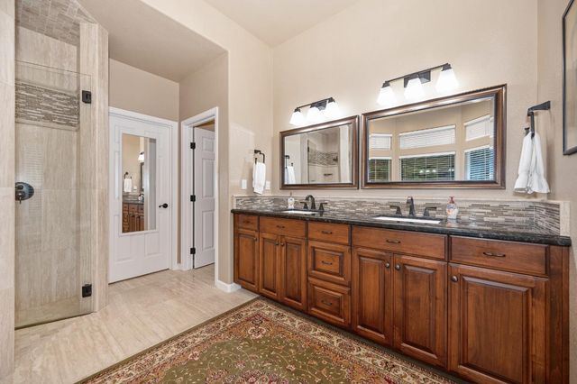 10111 Cavalletti Dr, Sacramento, CA 95829