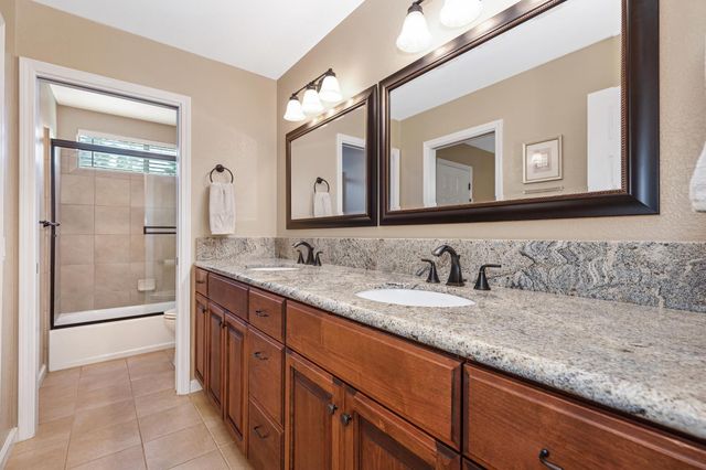 10111 Cavalletti Dr, Sacramento, CA 95829