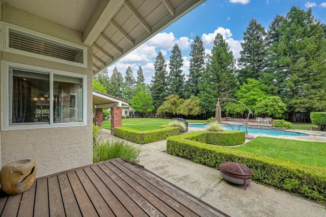 10111 Cavalletti Dr, Sacramento, CA 95829