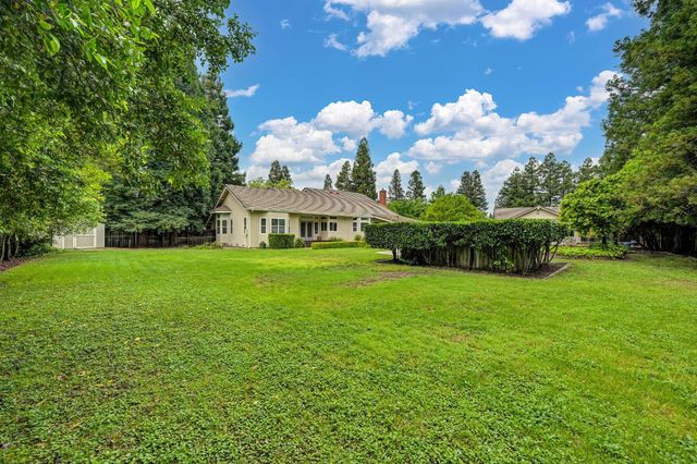 10111 Cavalletti Dr, Sacramento, CA 95829