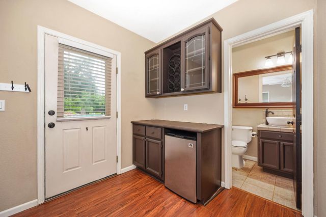 10111 Cavalletti Dr, Sacramento, CA 95829