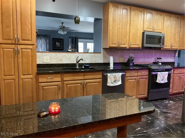 3185 Harding Avenue, East Liverpool, OH 43920