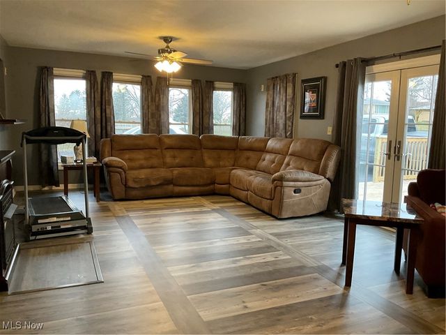 3185 Harding Avenue, East Liverpool, OH 43920