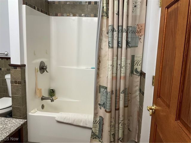 3185 Harding Avenue, East Liverpool, OH 43920