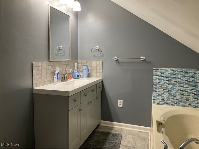 3185 Harding Avenue, East Liverpool, OH 43920