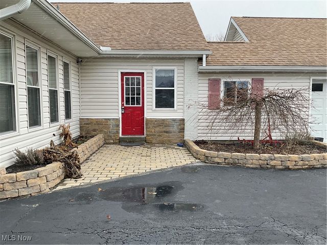 3185 Harding Avenue, East Liverpool, OH 43920