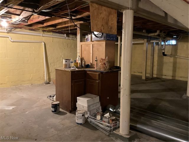 3185 Harding Avenue, East Liverpool, OH 43920